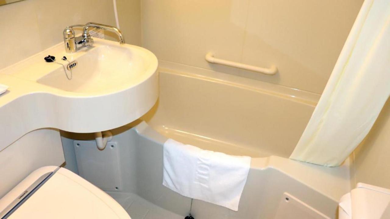 Toyoko Inn Tsu Eki Nishi Guchi Dış mekan fotoğraf
